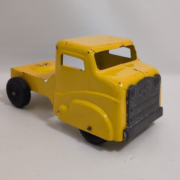 Vintage Structo 1950's Yellow Car Hauler COE Semi Truck Only - Picture 1 of 6
